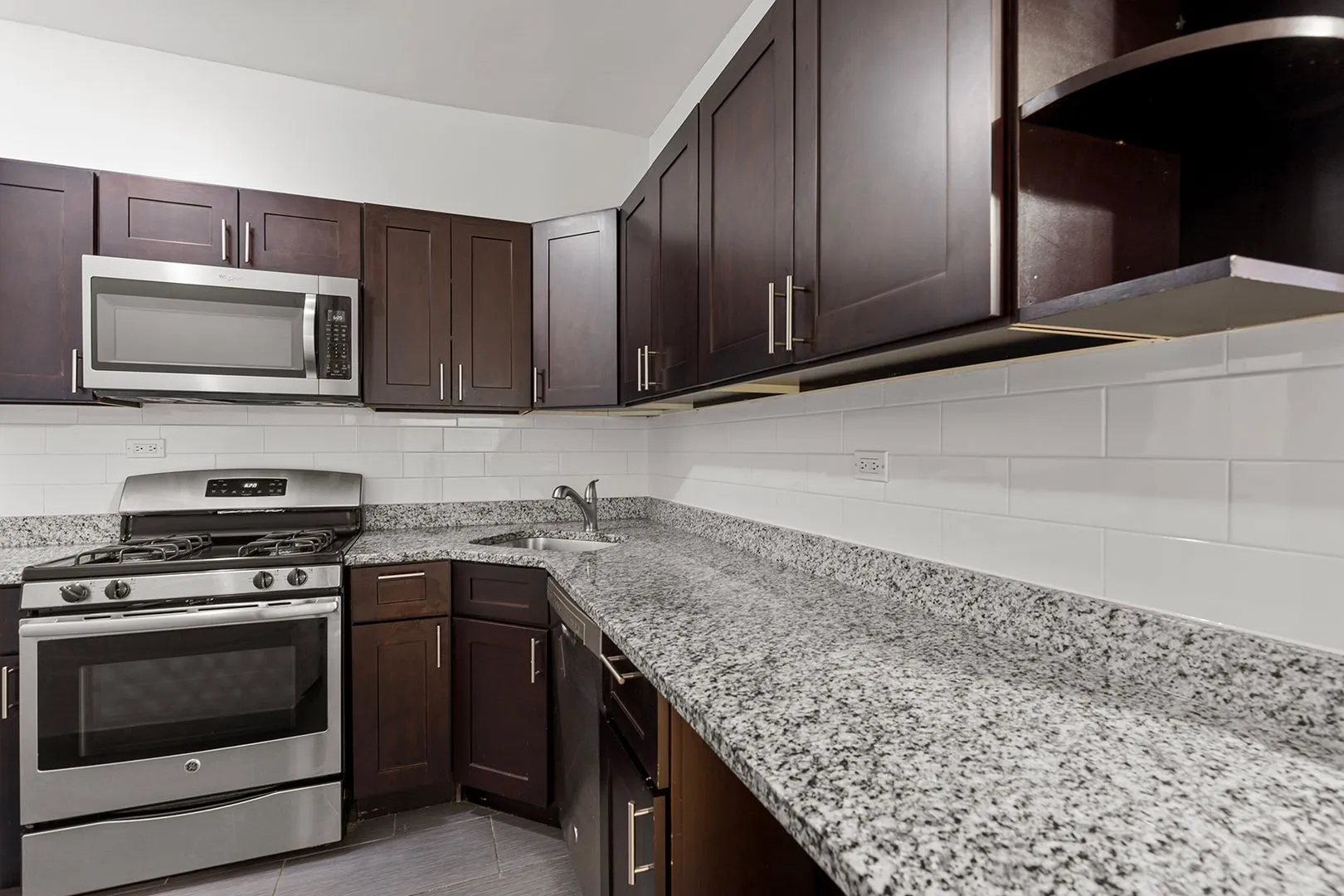 6110 N Winthrop Ave, ,  60660, USA 60660-unit#1W-Chicago-IL