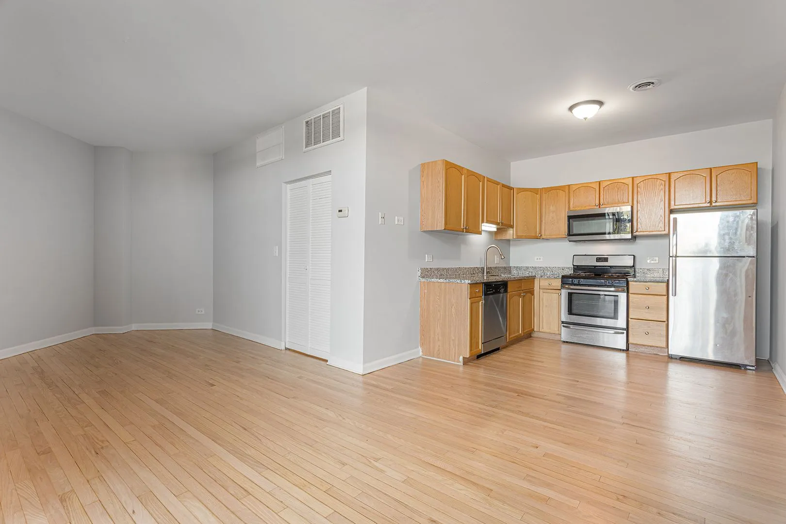 2451 W Howard St, ,  60645, USA 60645-unit#205-Chicago-IL