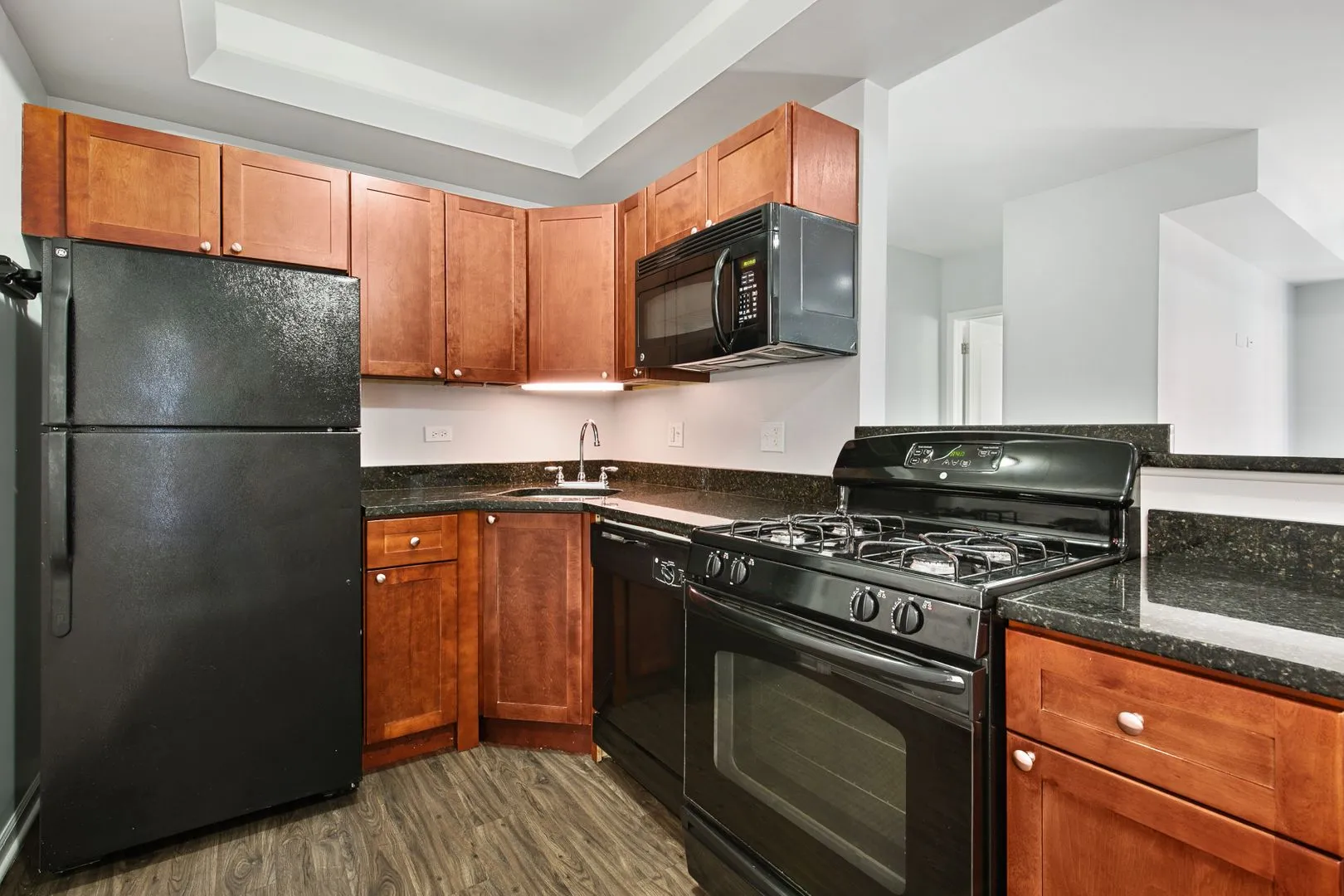 7730 N Ashland Ave, , 60626, USA 60626-unit#C2-Chicago-IL