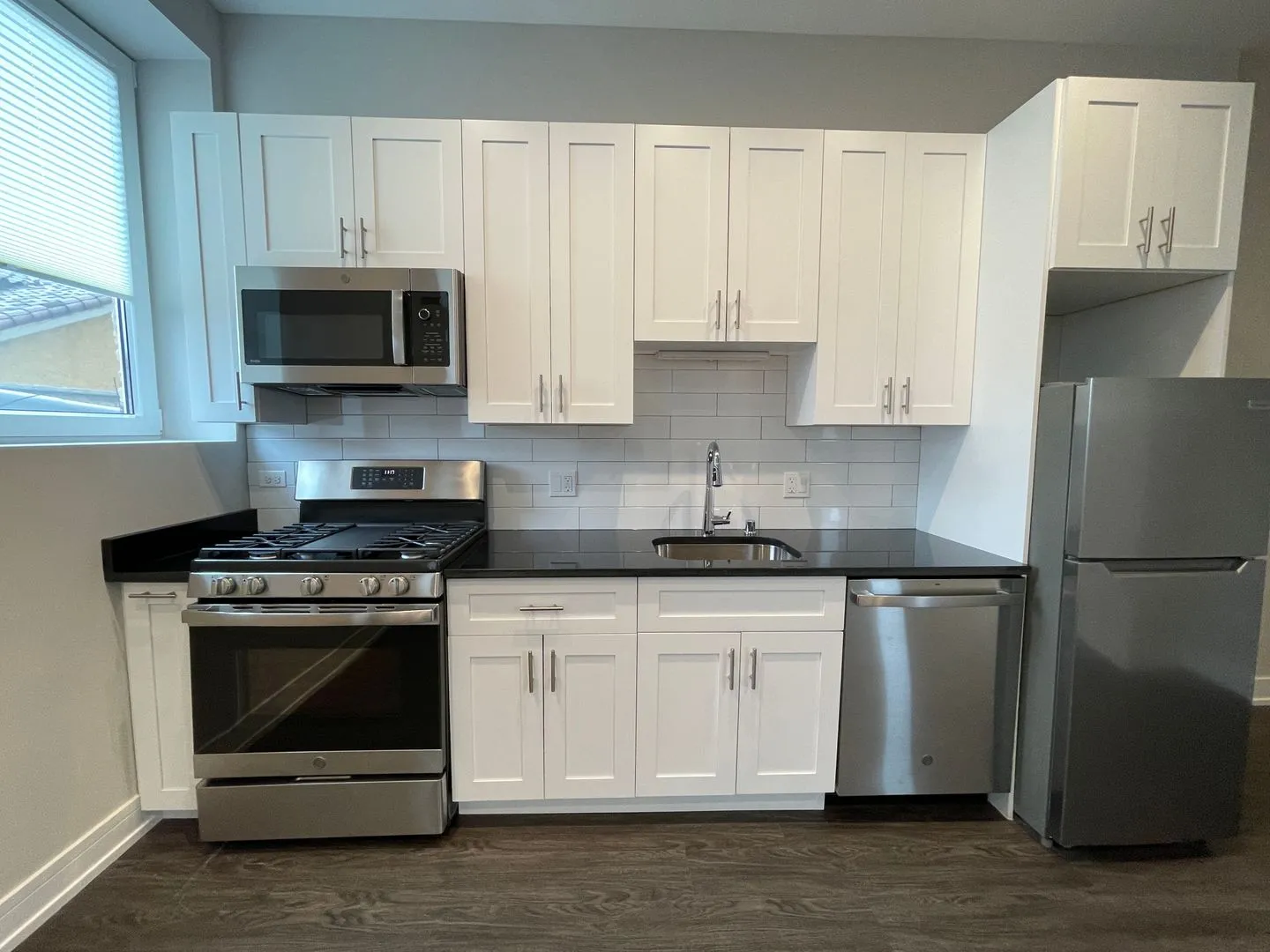 1730 W Greenleaf Ave, ,  60626, USA 60626-unit#1730-204-Chicago-IL