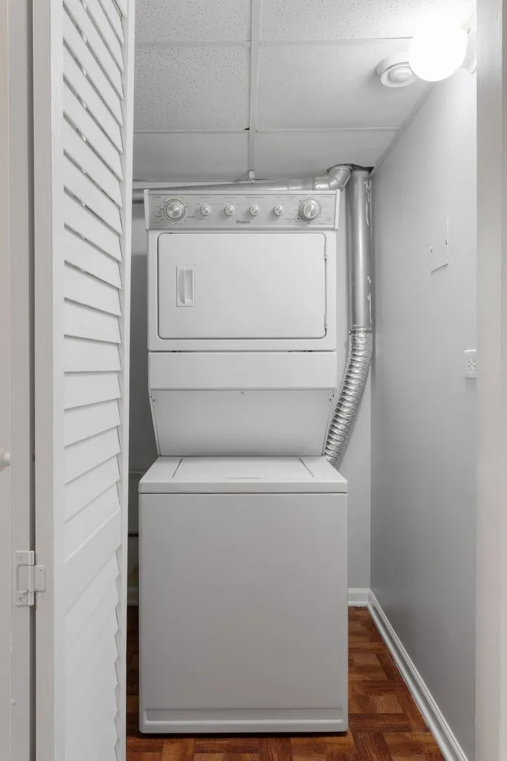 2451 W Howard St, ,  60645, USA 60645-unit#108-Chicago-IL