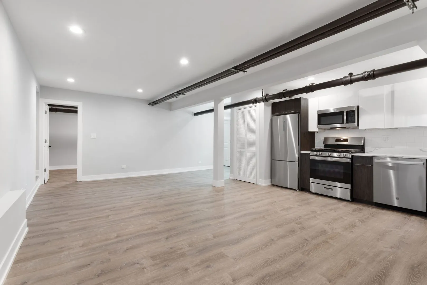 7423 N Clark St, ,  60626, USA 60626-unit#GDN-Chicago-IL