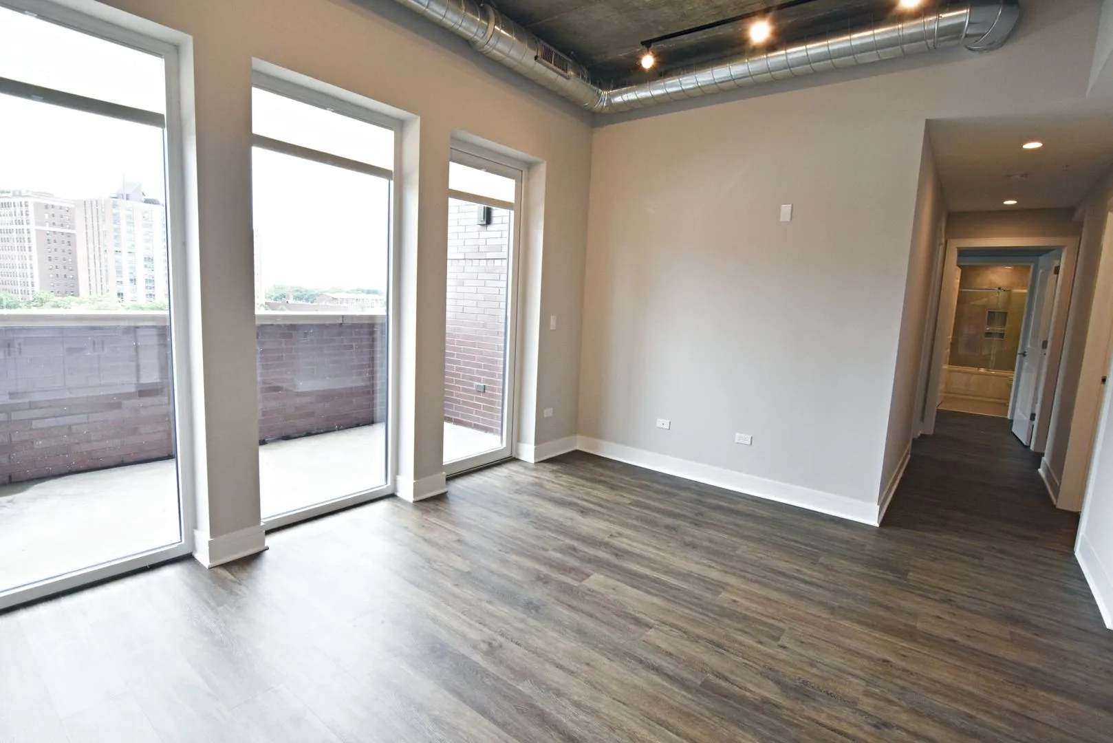 N Broadway, , , USA IL-unit#3833-718-Chicago-IL