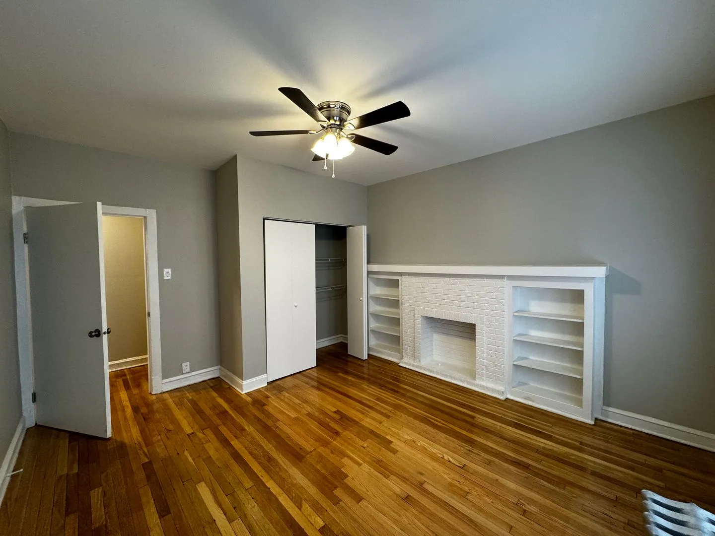 4906 N St Louis Ave, ,  60625, USA 60625-unit#2E-Chicago-IL