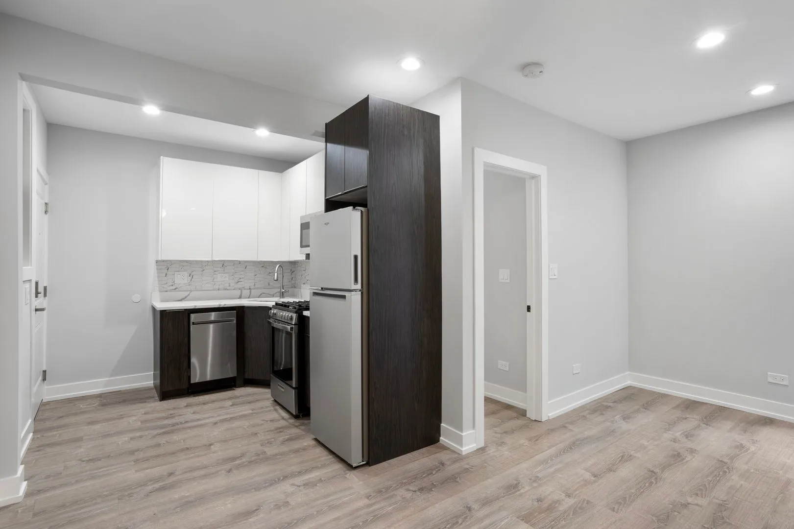 1651 W Jonquil Terrace, ,  60626, USA 60626-unit#10-Chicago-IL