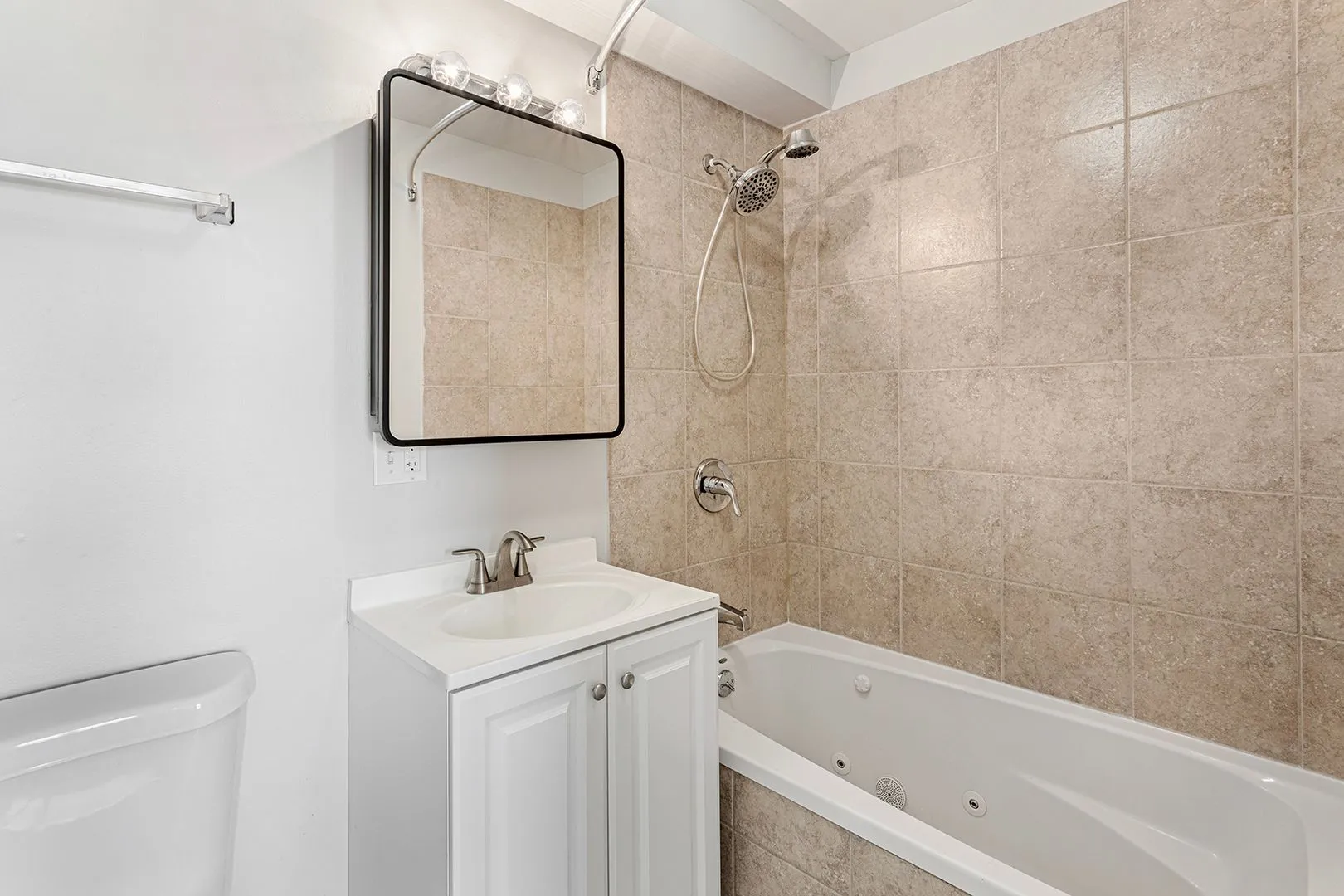 7616 N Marshfield Ave, ,  60626, USA 60626-unit#508-Chicago-IL