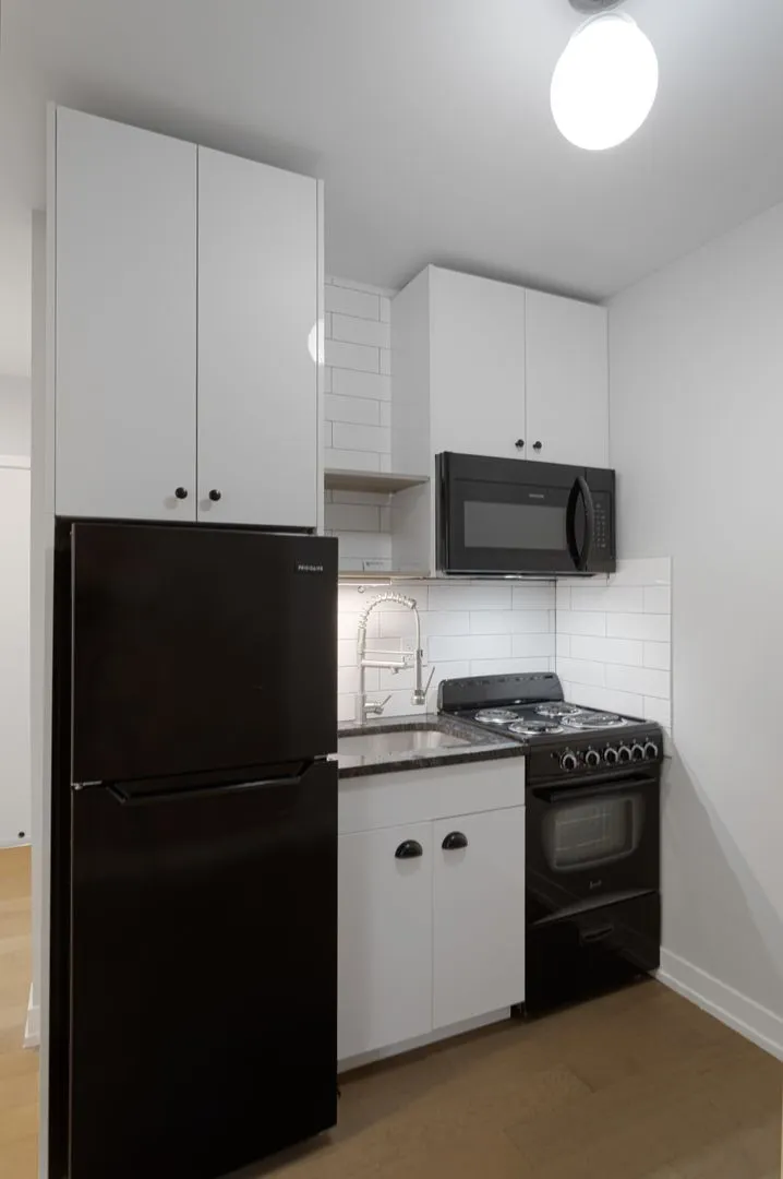 6019 N Winthrop Ave, , 60660, USA 60660-unit#410-Chicago-IL