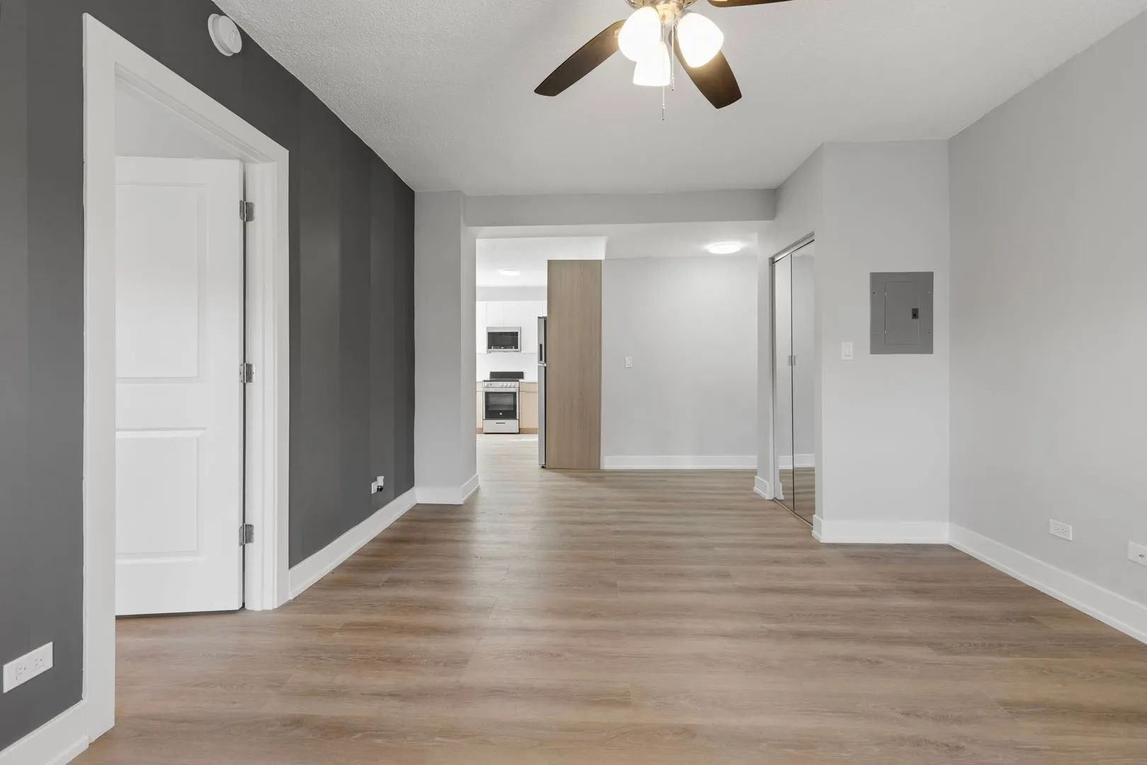 6026 N Winthrop Ave, ,  60660, USA 60660-unit#3F-Chicago-IL