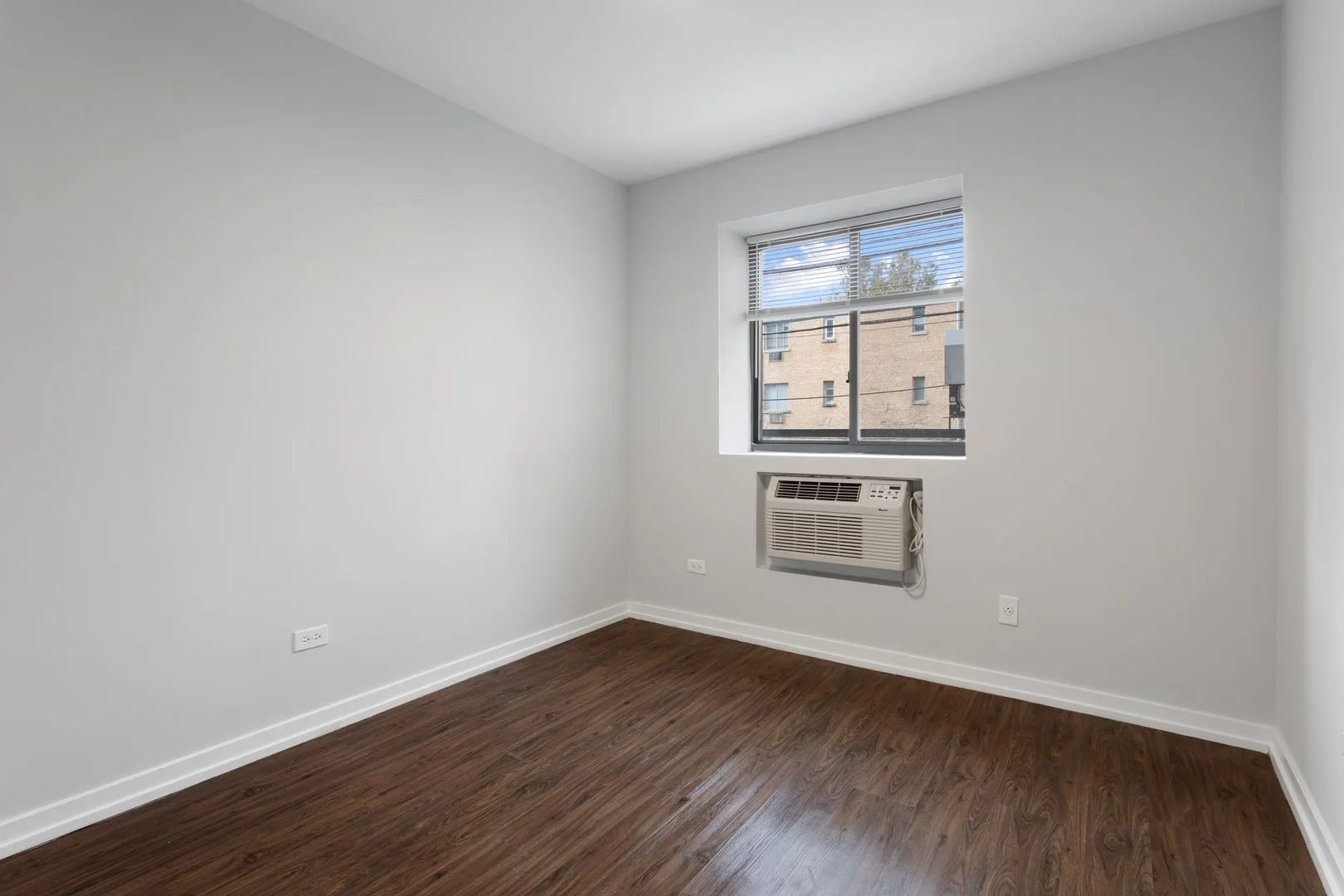 6134 N Kenmore Ave, ,  60660, USA 60660-unit#208-Chicago-IL