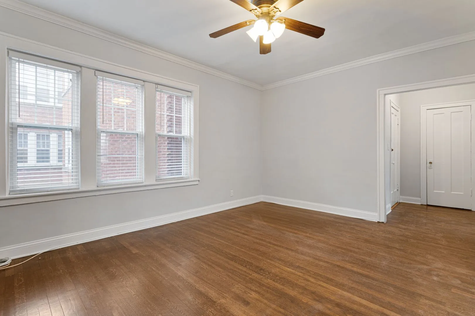 6114 1/2 N Winthrop Ave, , 60660, USA 60660-unit#2N-Chicago-IL