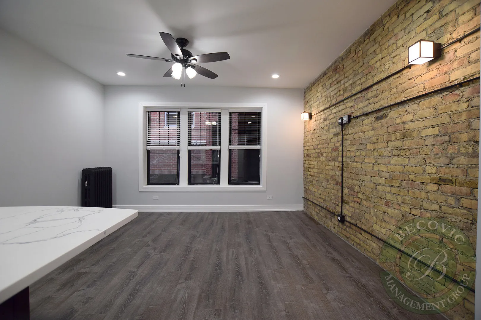 6111 N Winthrop Ave, ,  60660, USA 60660-unit#1ST FLOOR-Chicago-IL