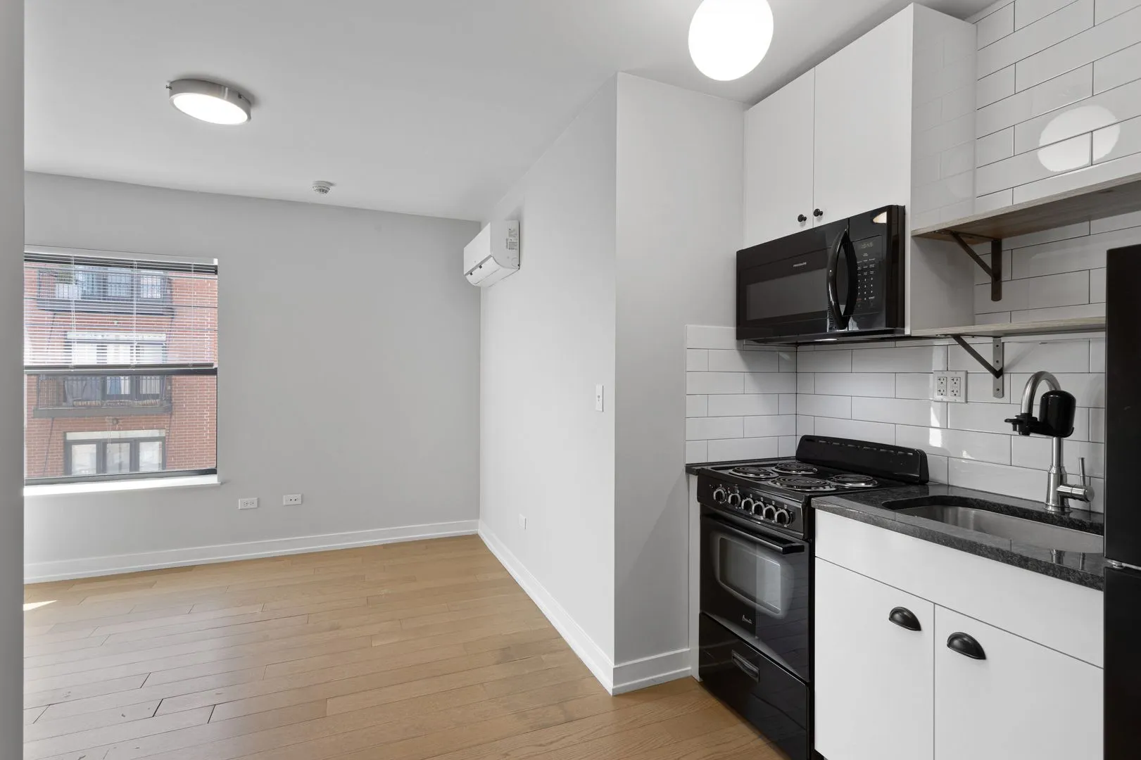 6019 N Winthrop Ave, , 60660, USA 60660-unit#409-Chicago-IL