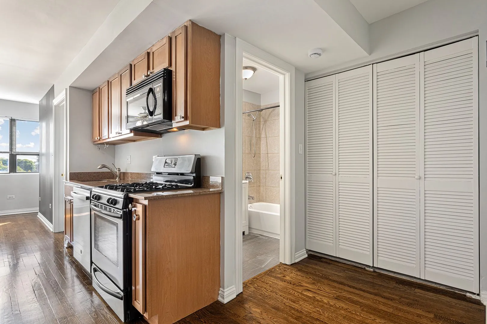 7616 N Marshfield Ave, ,  60626, USA 60626-unit#510-Chicago-IL