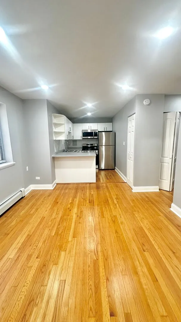 6954 N Sheridan Rd, , 60626, USA 60626-unit#312-Chicago-IL