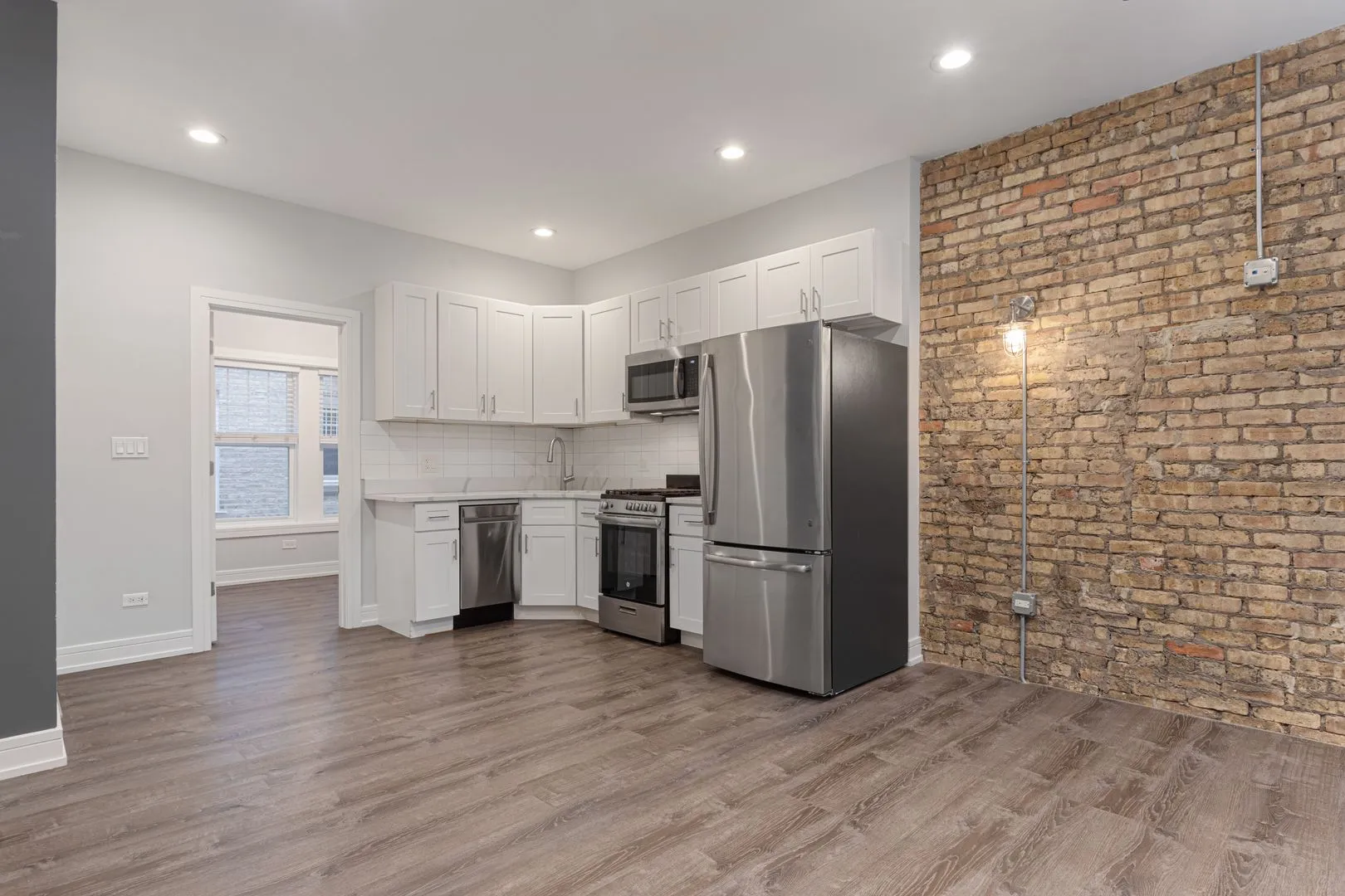 1063 W Glenlake Ave, , 60660, USA 60660-unit#1N-Chicago-IL