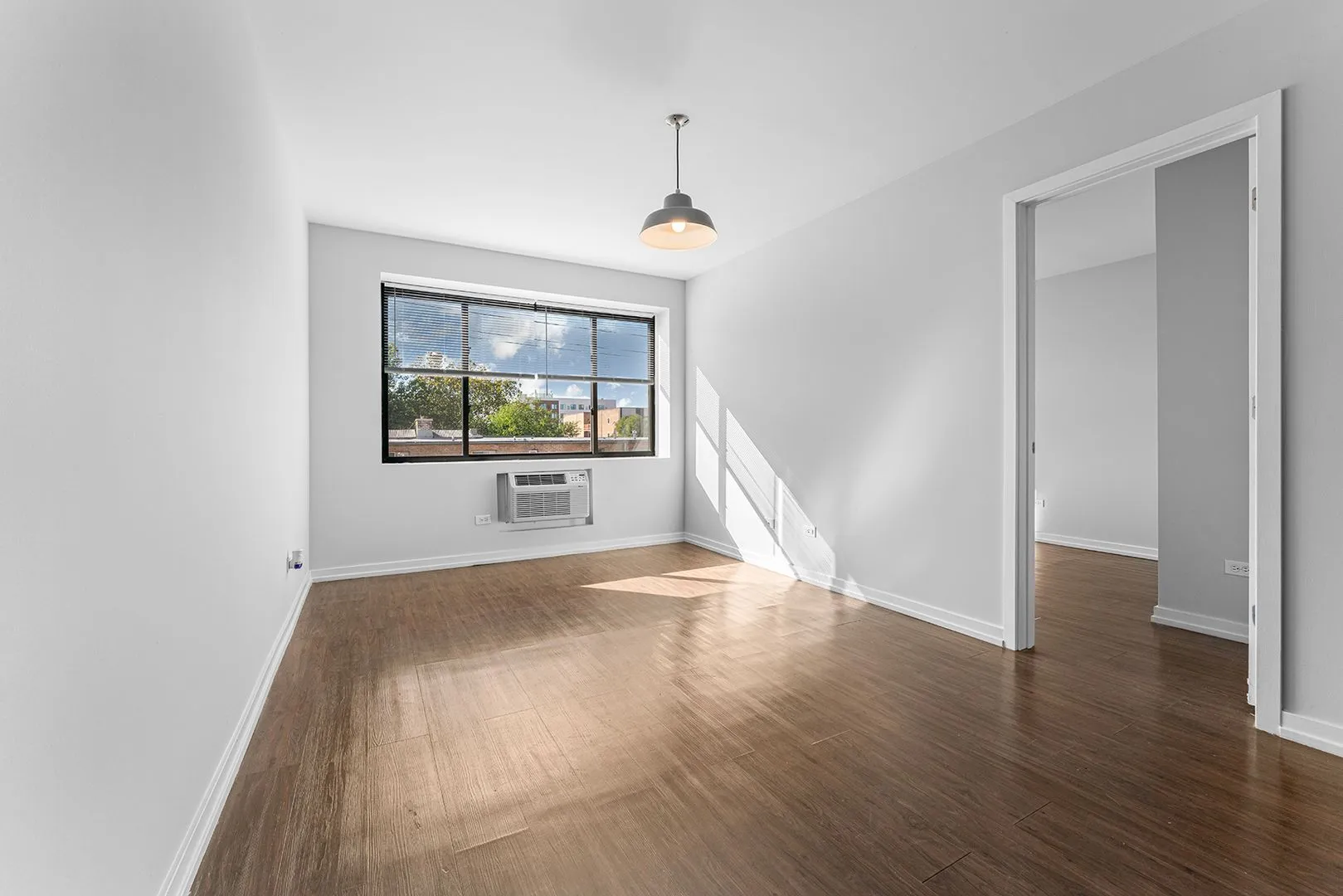 6134 N Kenmore Ave, ,  60660, USA 60660-unit#410-Chicago-IL