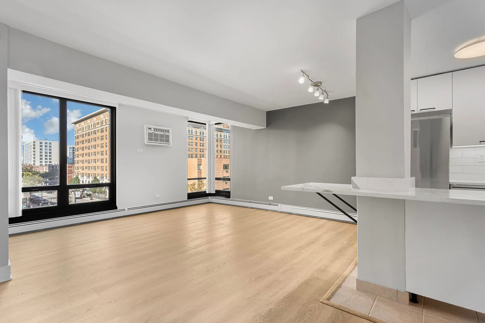 6166 N Sheridan Rd, , 60660, USA 60660-unit#4B-Chicago-IL