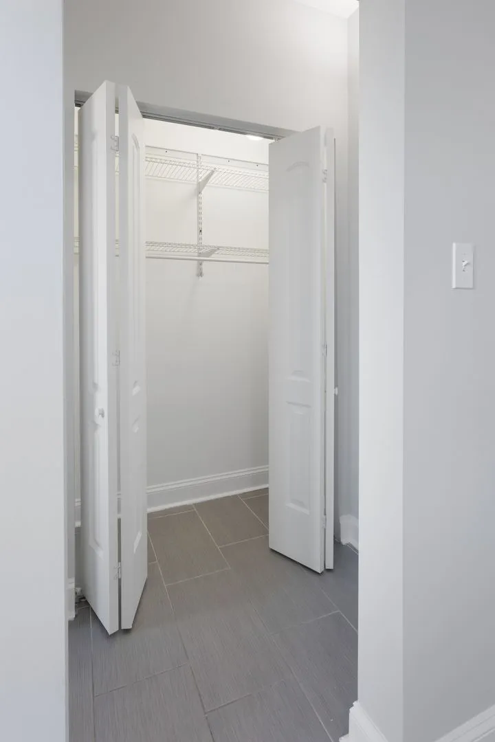 1608 W Sherwin Ave, ,  60626, USA 60626-unit#605-Chicago-IL