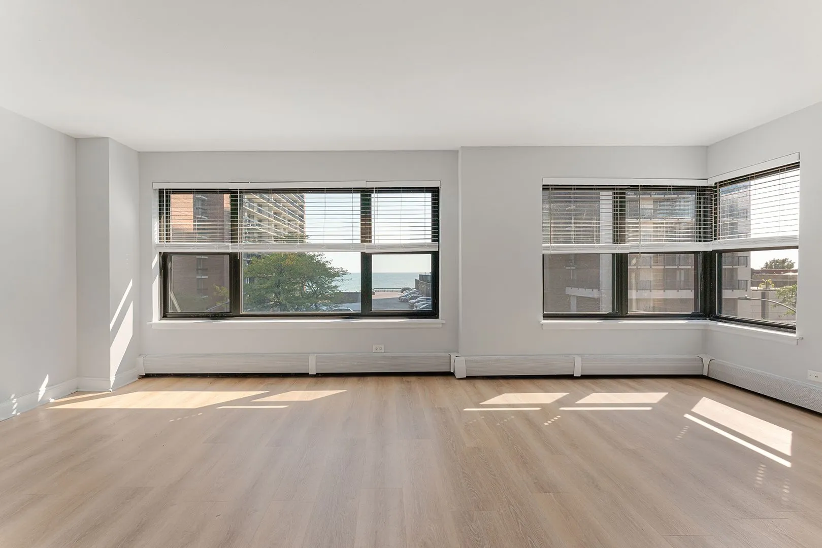 5858 N Sheridan Rd, , 60660, USA 60660-unit#402-Chicago-IL