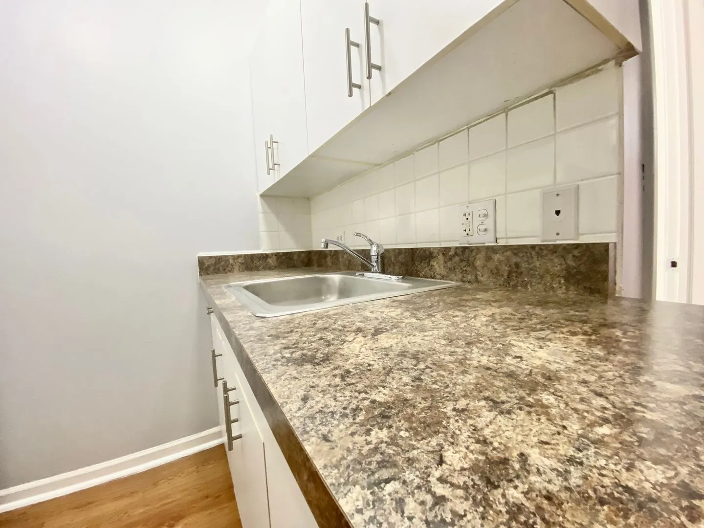 4241 N Kenmore Ave, ,  60613, USA 60613-unit#.106-Chicago-IL