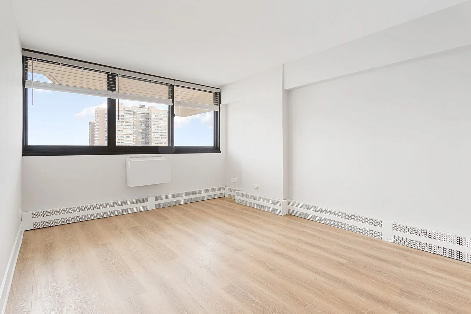 6166 N Sheridan Rd, , 60660, USA 60660-unit#10E-Chicago-IL