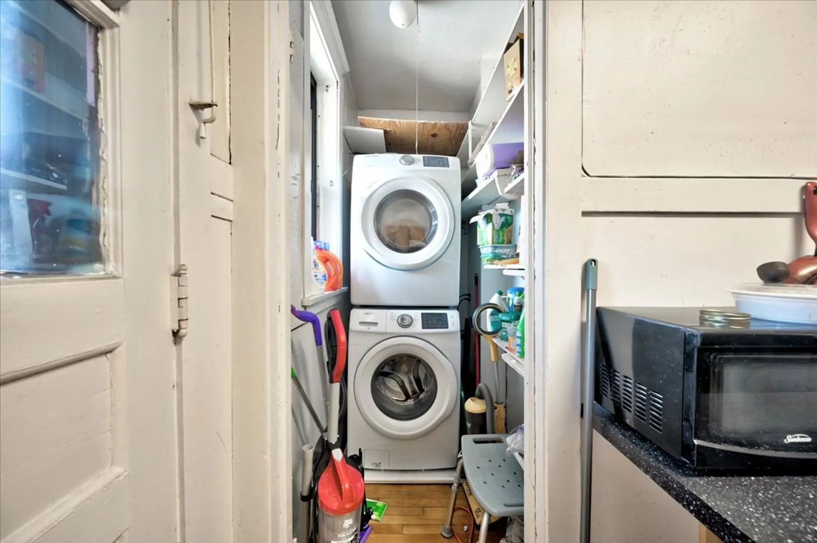 5422 S University Ave, ,  60615, USA 60615-unit#1N-Chicago-IL