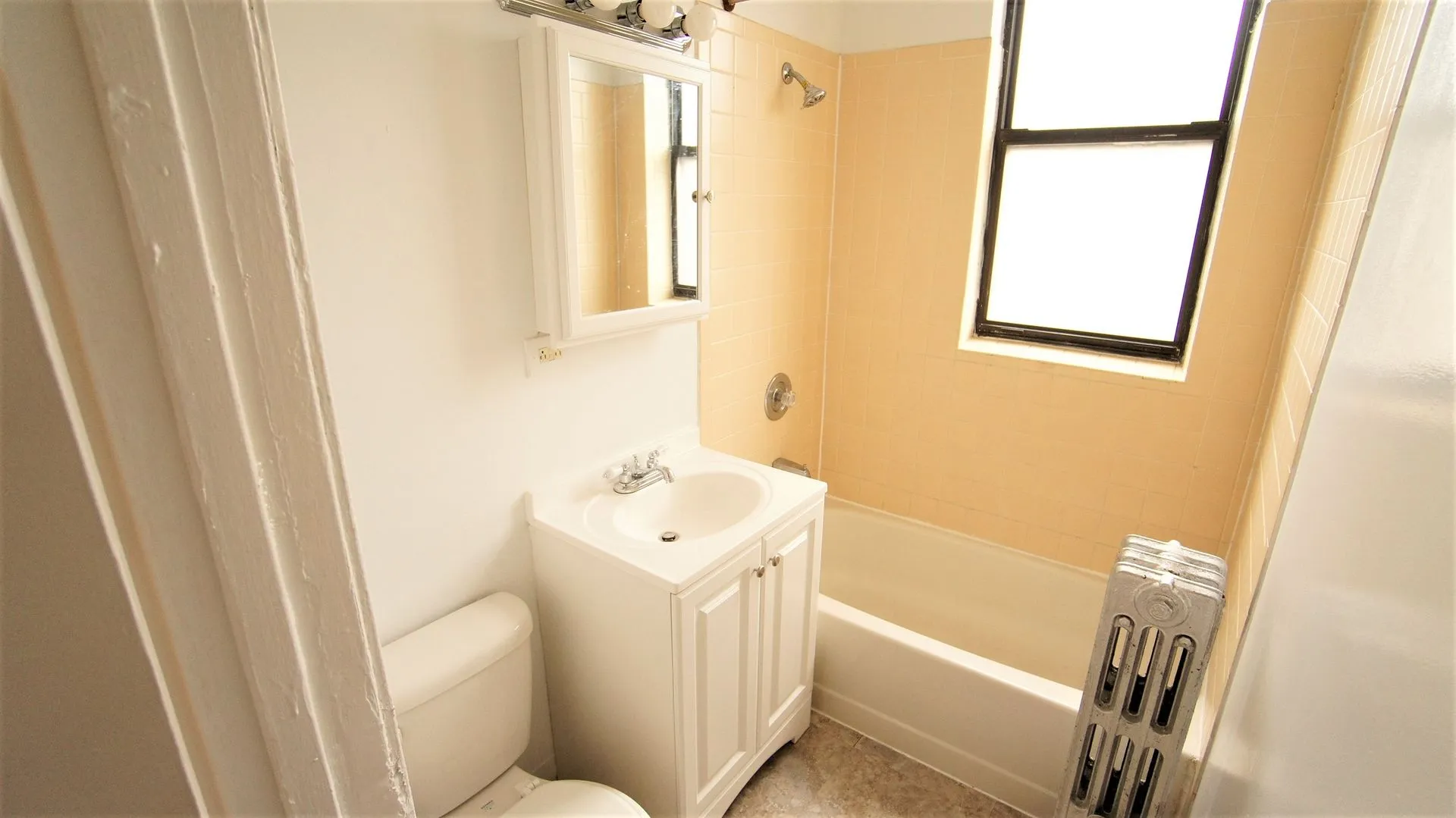 1534 N Kedzie Ave, , 60651, USA 60651-unit#1G-Chicago-IL