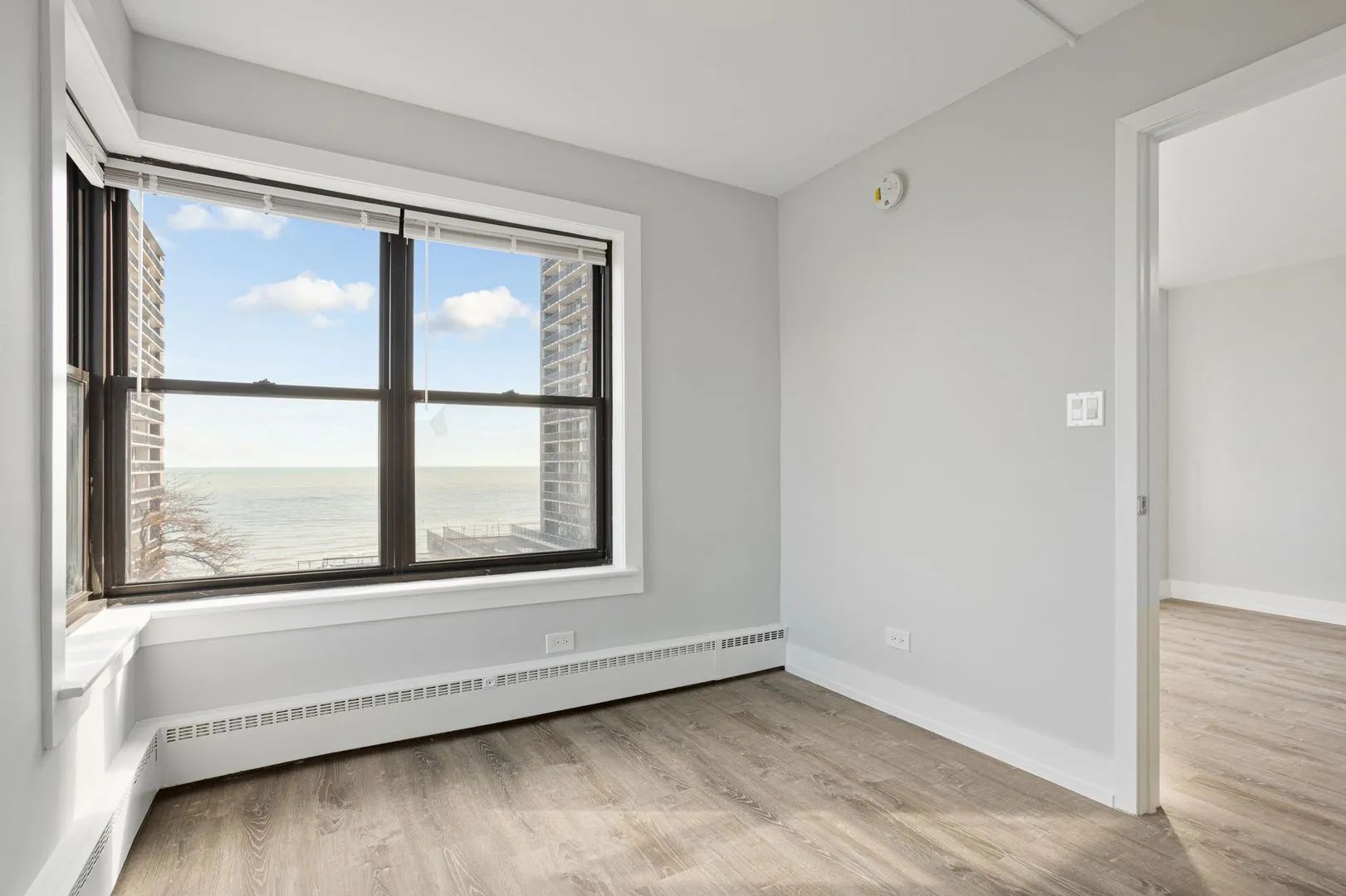 5858 N Sheridan Rd, ,  60660, USA 60660-unit#701-Chicago-IL
