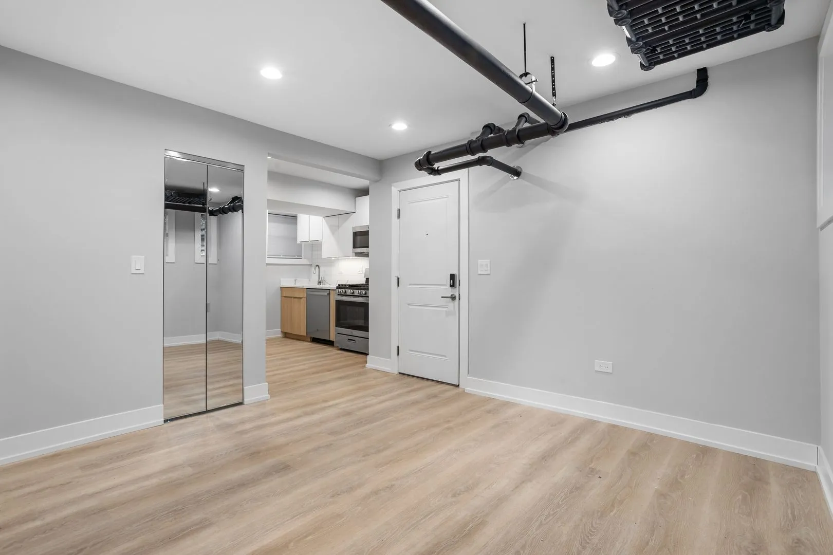 6931 N Lakewood Ave, ,  60626, USA 60626-unit#G-Chicago-IL