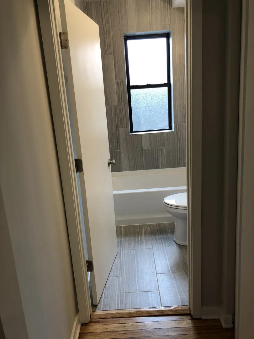 4815 N Christiana Ave, , 60625, USA 60625-unit#3E-Chicago-IL