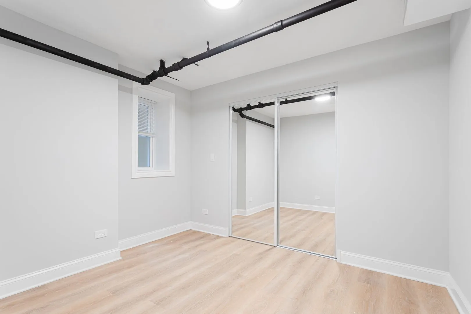 7383 N Damen Ave, ,  60645, USA 60645-unit#G-Chicago-IL