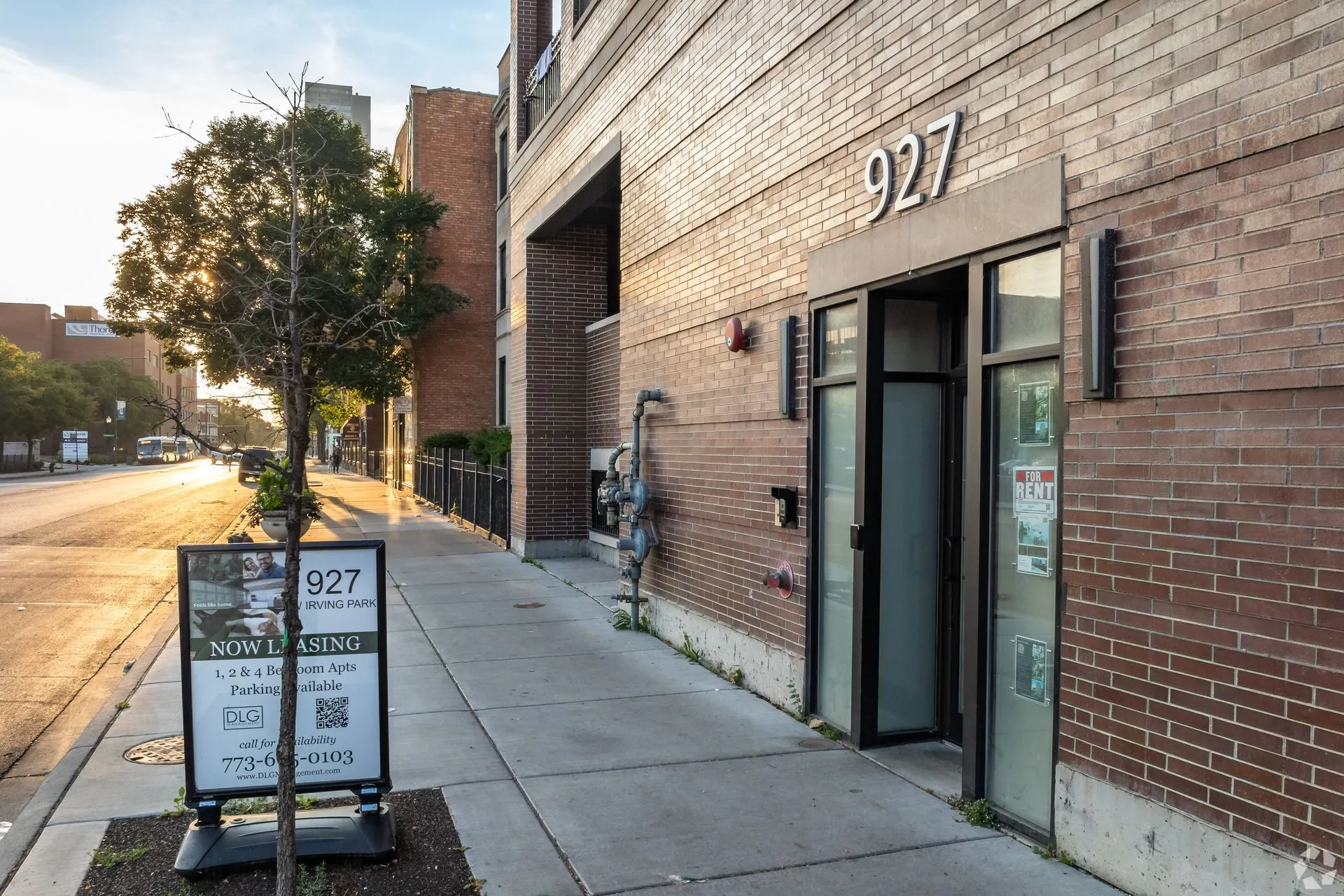 927 W Irving Park Rd, ,  60613, USA 60613-unit#927-206-Chicago-IL
