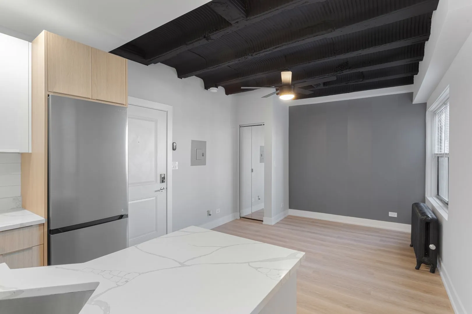 6026 N Winthrop Ave, ,  60660, USA 60660-unit#4B-Chicago-IL
