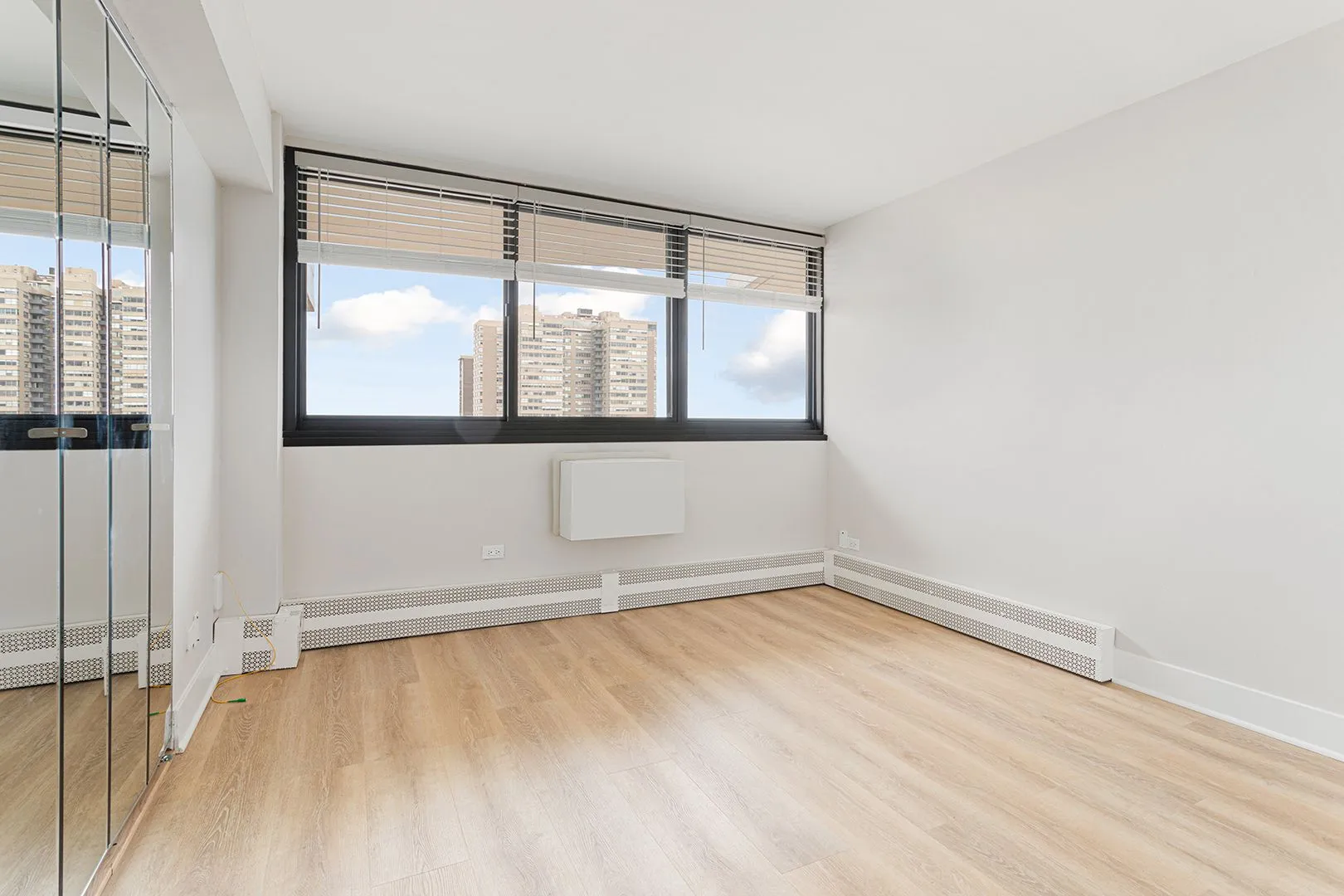 6166 N Sheridan Rd, , 60660, USA 60660-unit#10E-Chicago-IL