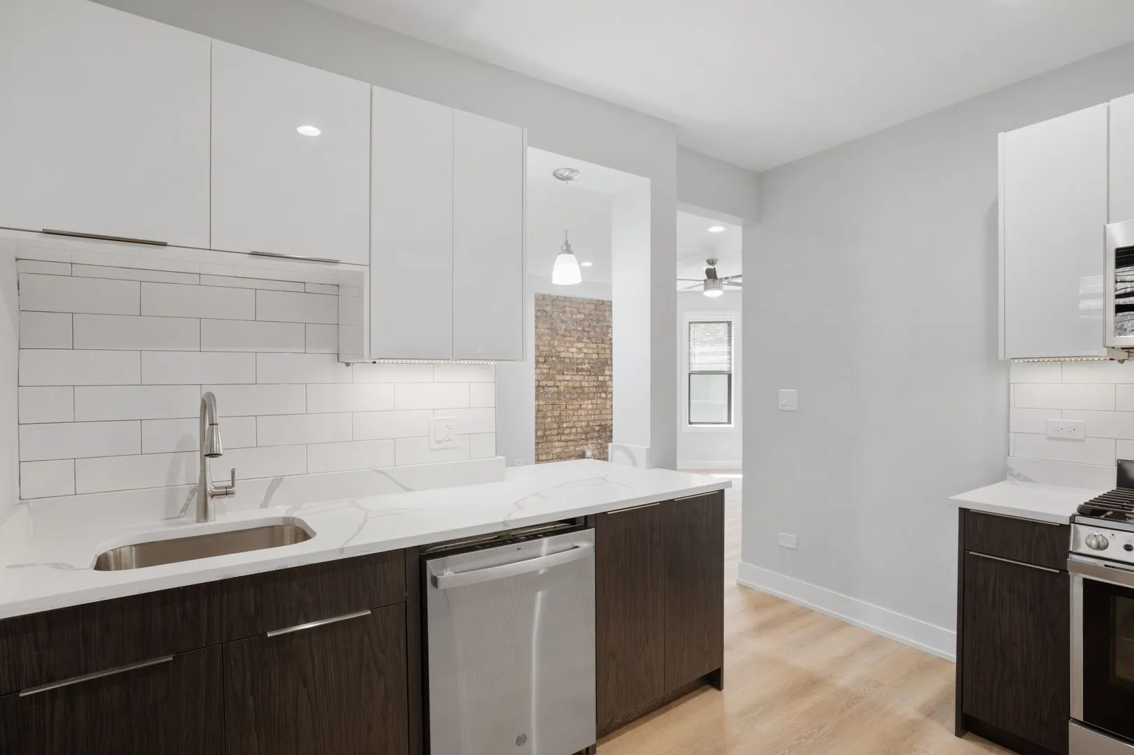 7512 N Eastlake Terrace, , 60626, USA 60626-unit#1W-Chicago-IL