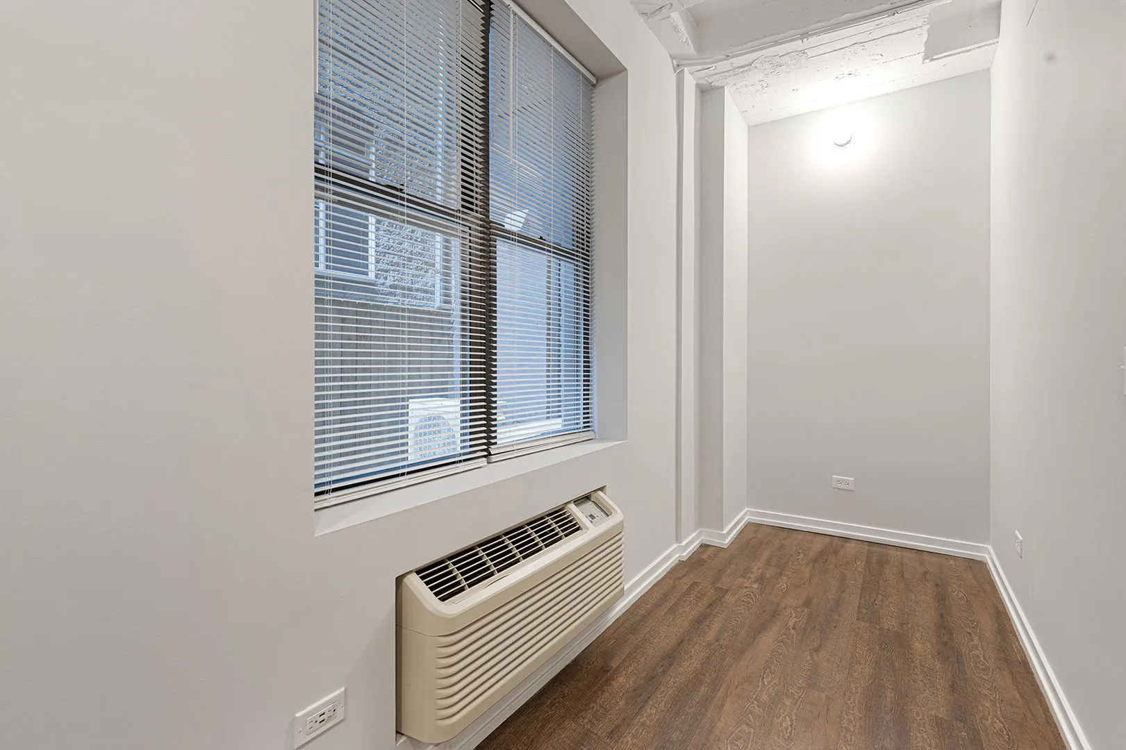 5718 N Winthrop Ave, ,  60660, USA 60660-unit#105-Chicago-IL