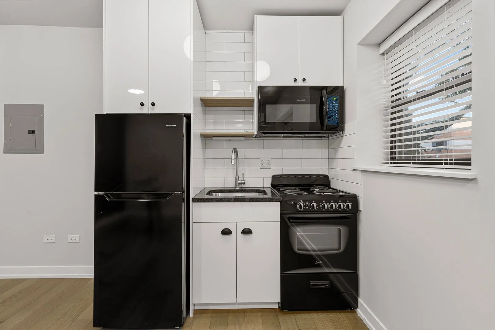 6019 N Winthrop Ave, , 60660, USA 60660-unit#414-Chicago-IL