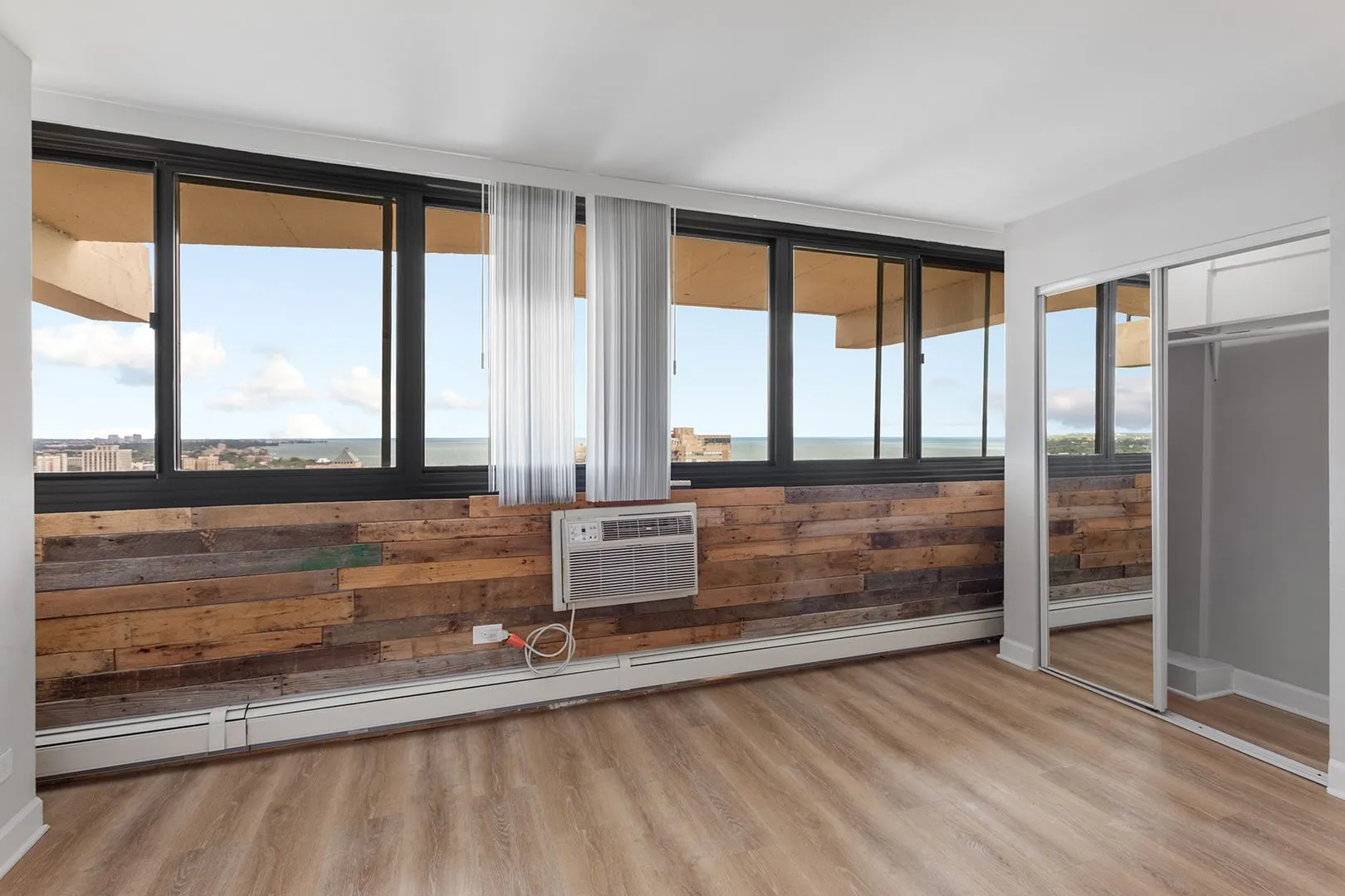 6166 N Sheridan Rd, , 60660, USA 60660-unit#26D-Chicago-IL