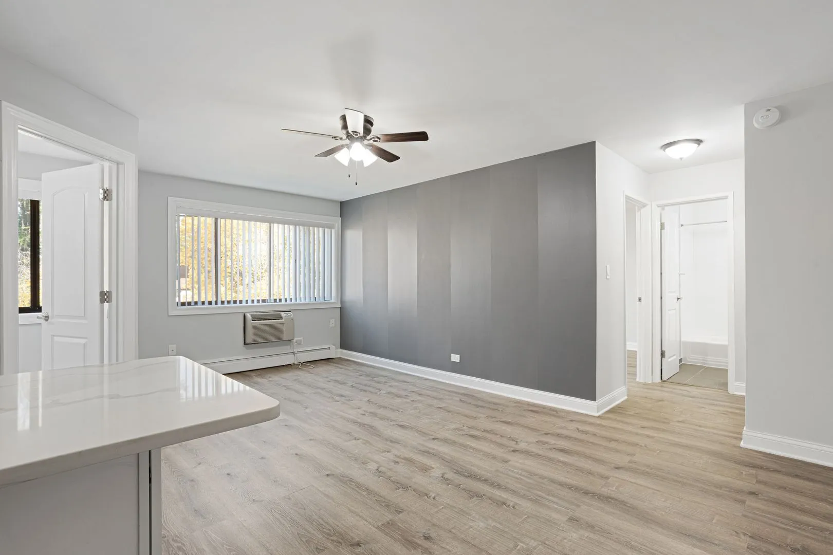 6029 N Winthrop Ave, , 60660, USA 60660-unit#401-Chicago-IL