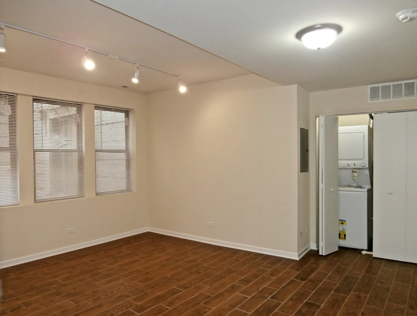 4750 N Sacramento Ave, ,  60625, USA 60625-unit#GARDEN WEST-Chicago-IL