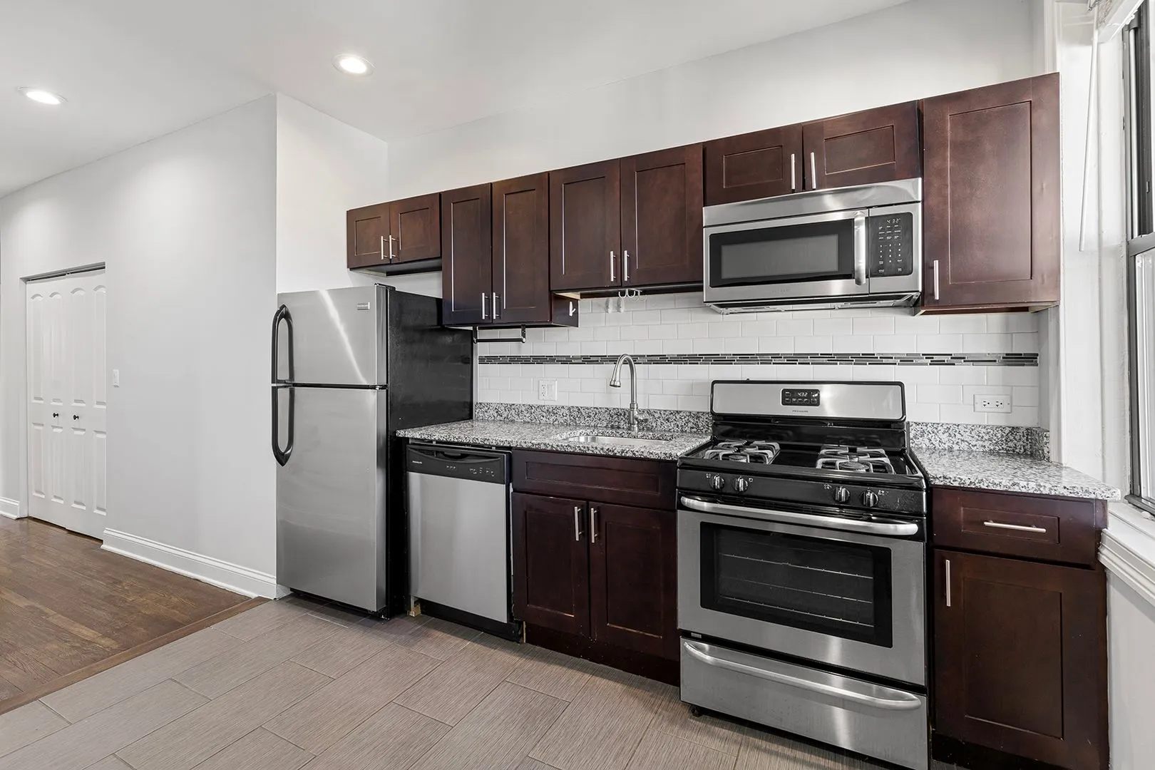 3048 W Leland Ave, , 60625, USA 60625-unit#3-Chicago-IL