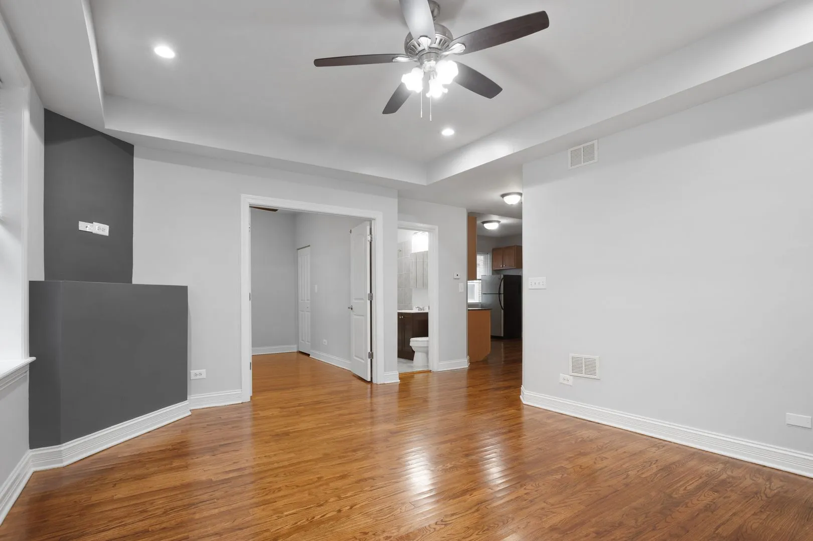 2001 W Jarvis Ave, ,  60645, USA 60645-unit#2-Chicago-IL