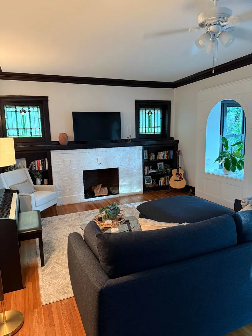 856 W Wolfram St, , 60657, USA 60657-unit#2E-Chicago-IL