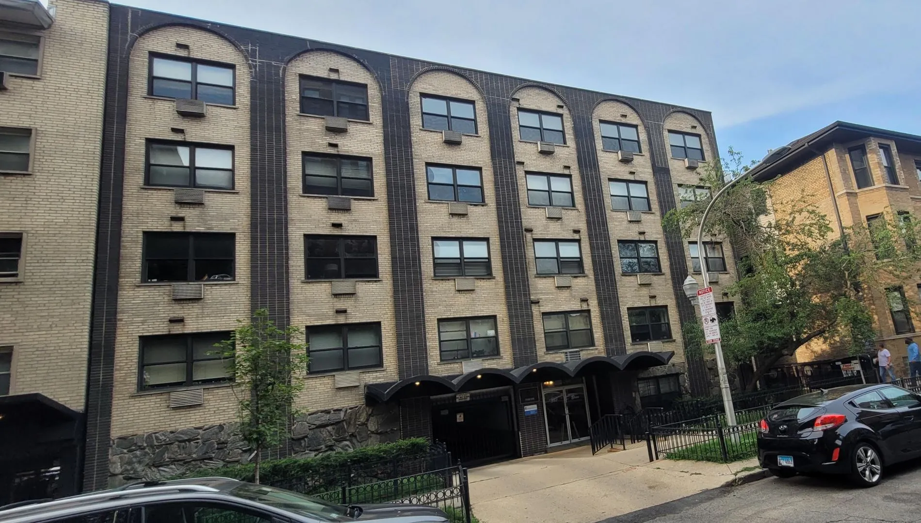 541 W Briar Pl, , 60657, USA 60657-unit#206-Chicago-IL