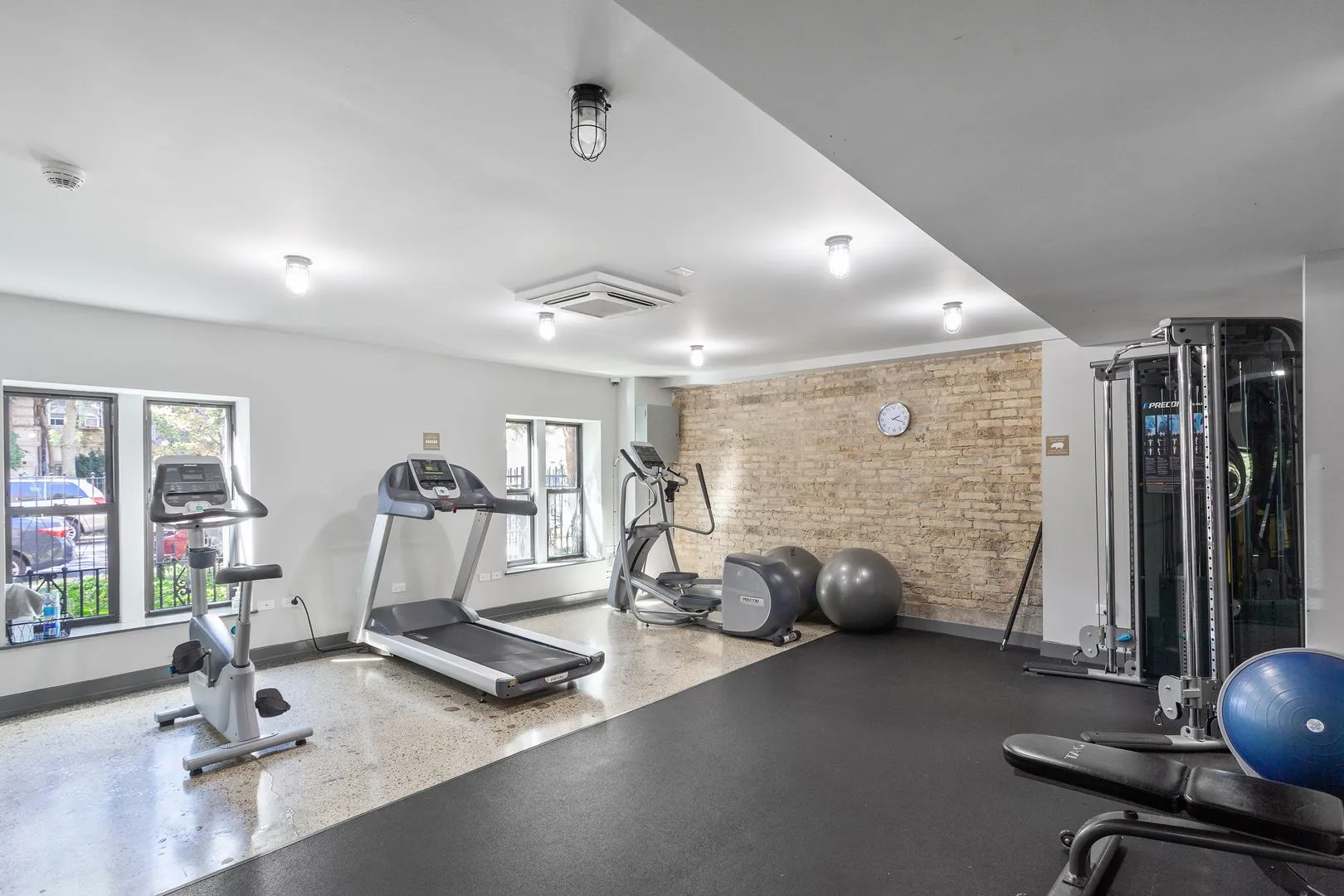 6019 N Winthrop Ave, , 60660, USA 60660-unit#306-Chicago-IL