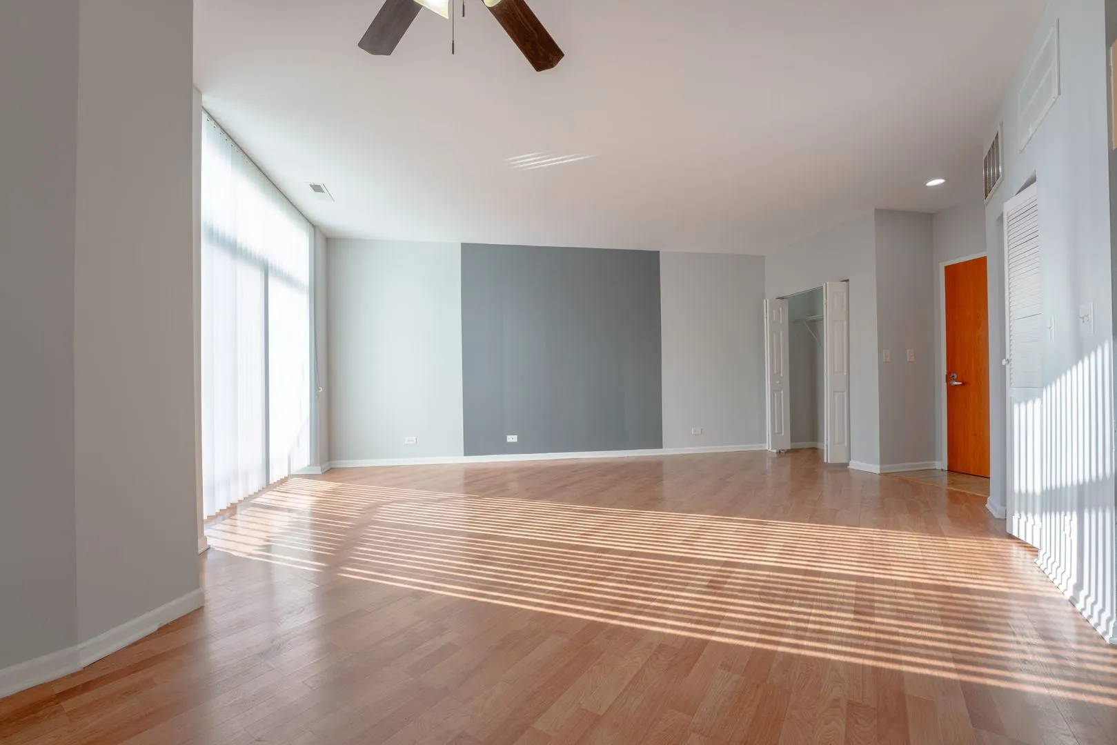 2451 W Howard St, ,  60645, USA 60645-unit#206-Chicago-IL