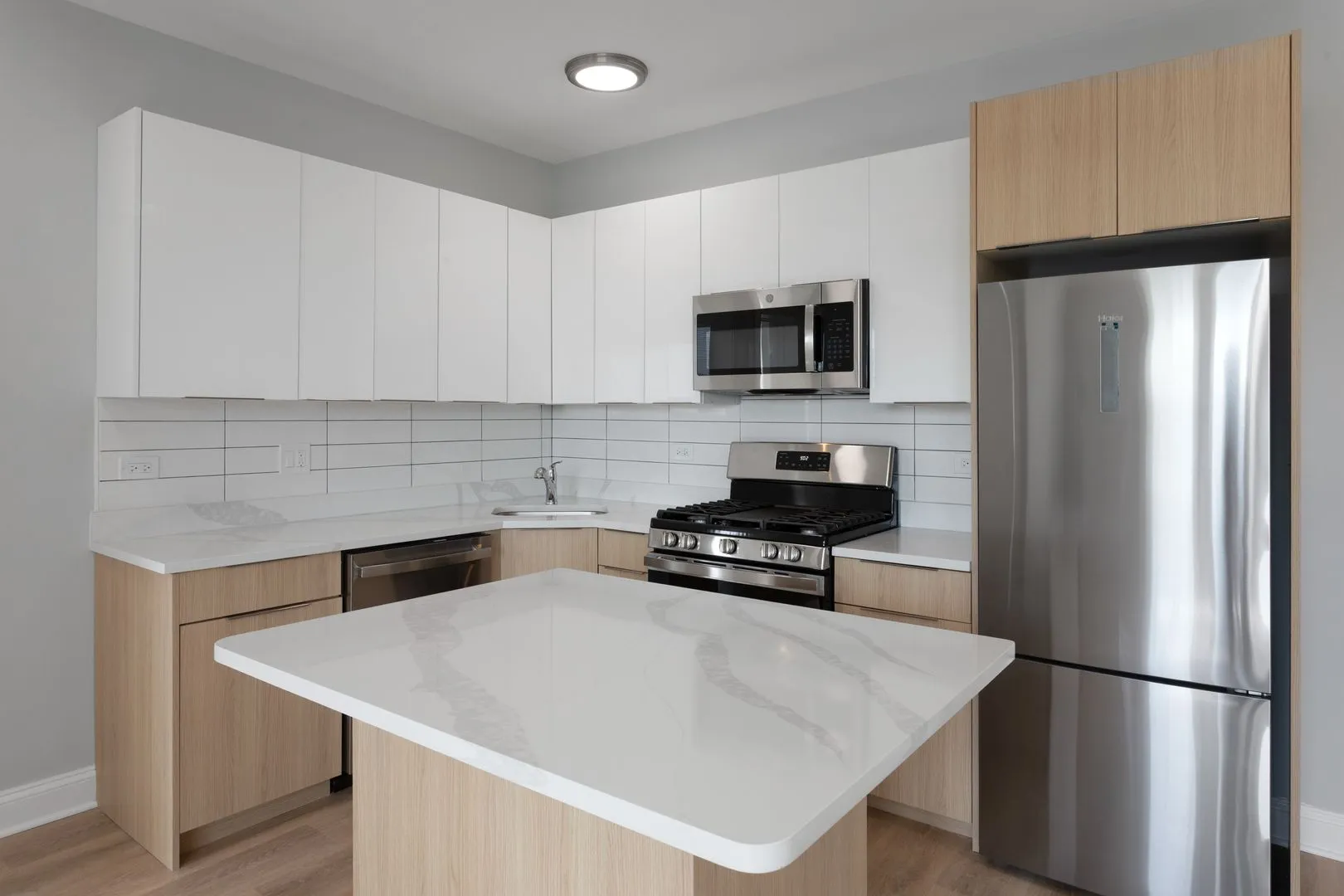 1608 W Sherwin Ave, , 60626, USA 60626-unit#506-Chicago-IL