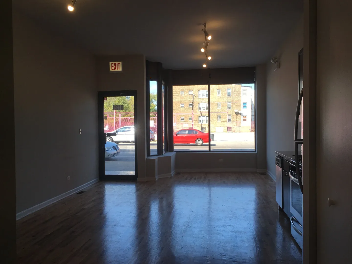 3121 W Lawrence Ave, , 60625, USA 60625-unit#STORE-Chicago-IL