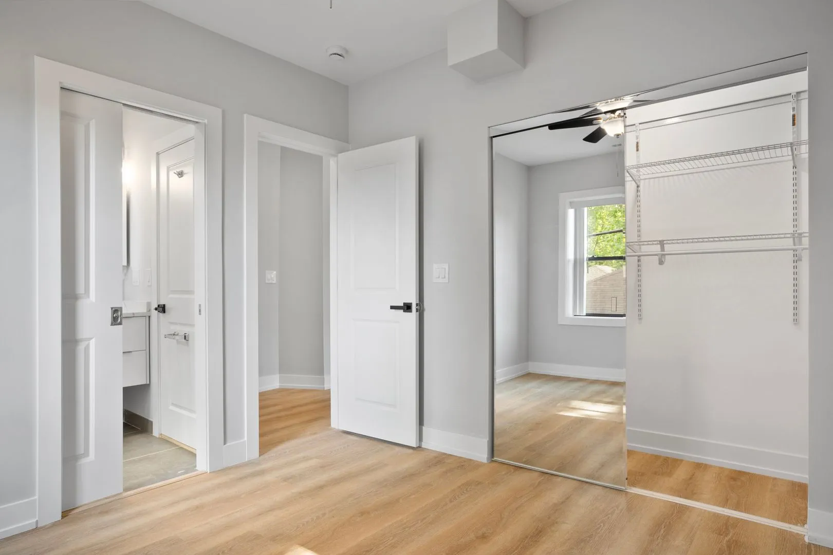 1552 W Juneway Terrace, , 60626, USA 60626-unit#2F-Chicago-IL