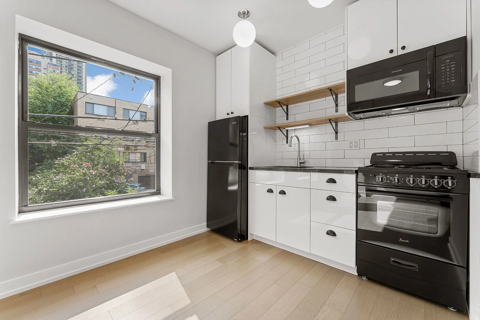 6019 N Winthrop Ave, , 60660, USA 60660-unit#407-Chicago-IL